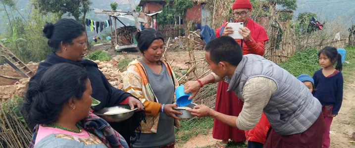 Ösel Ling monks distributing food to local earthquake victims. Source: Tergar Ösel Ling